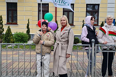 ФОТОФАКТ: Белалко принимает участие в торжественном митинге, посвященном Дню Победы.