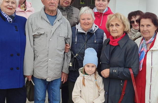 Ветераны ОАО «Брестский ЛВЗ «Белалко» посетили музыкально-театрализованный вечер «Во имя жизни на земле».